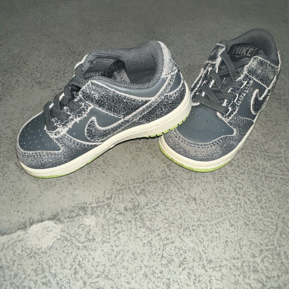 Nike Dunk Low Halloween - size 6 - lightly worn